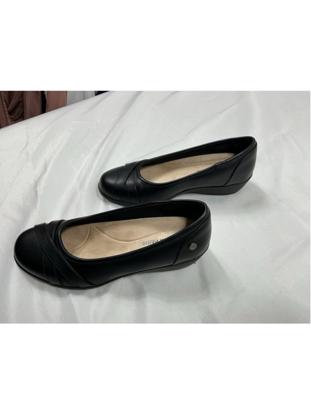 Womans New Dream Pairs Slip On Ballet Style Shoes Size 7.5 Black Wedge Heel - Picture 3 of 8